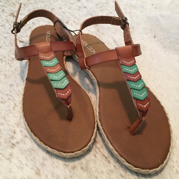 NWT✨ VOLCOM Women's Trail Sandal - Picture 6 of 7